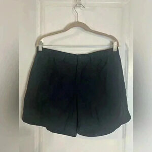 Columbia Women’s Black Sandy River Cargo Outdoor Shorts - Size Large